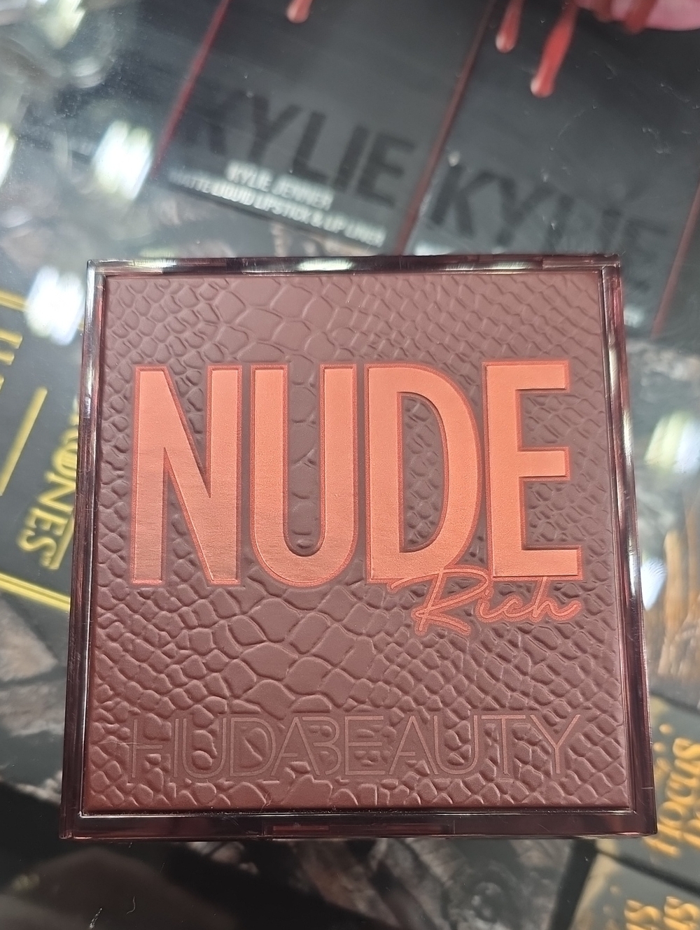 Huda Beauty Nude Rich Palette